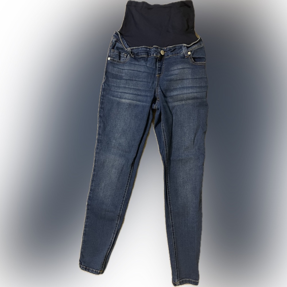 TIME AND TRU MATERNITY JEANS